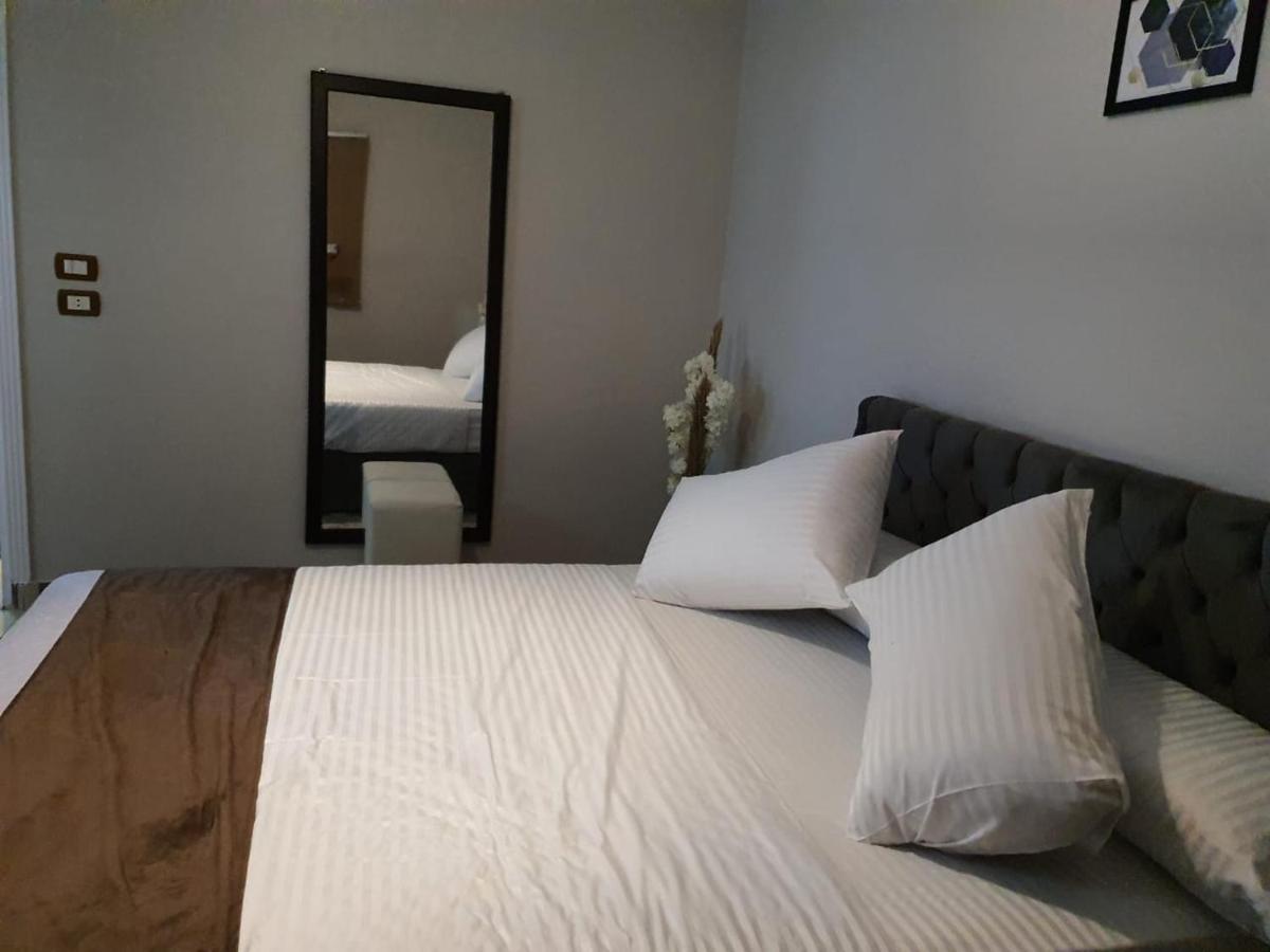 Youvala Serviced Apartment Giza Bagian luar foto