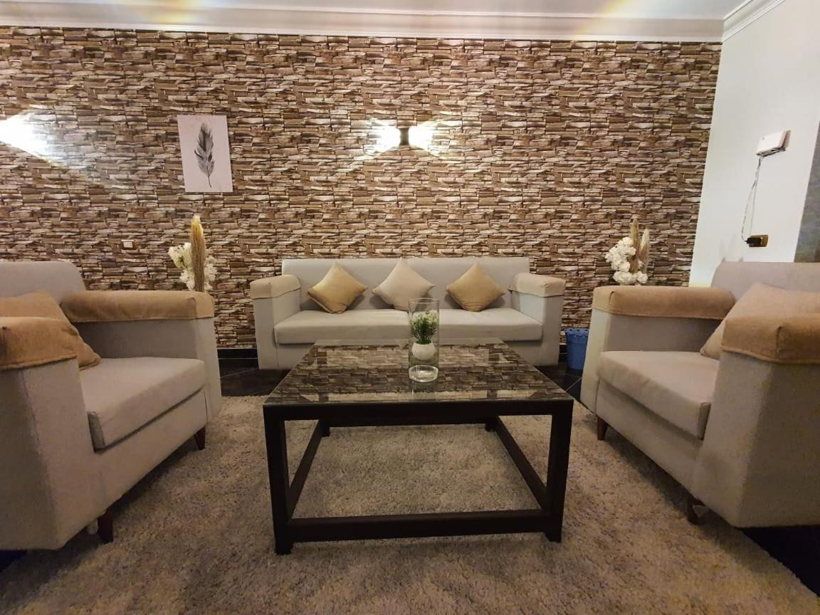 Youvala Serviced Apartment Giza Bagian luar foto