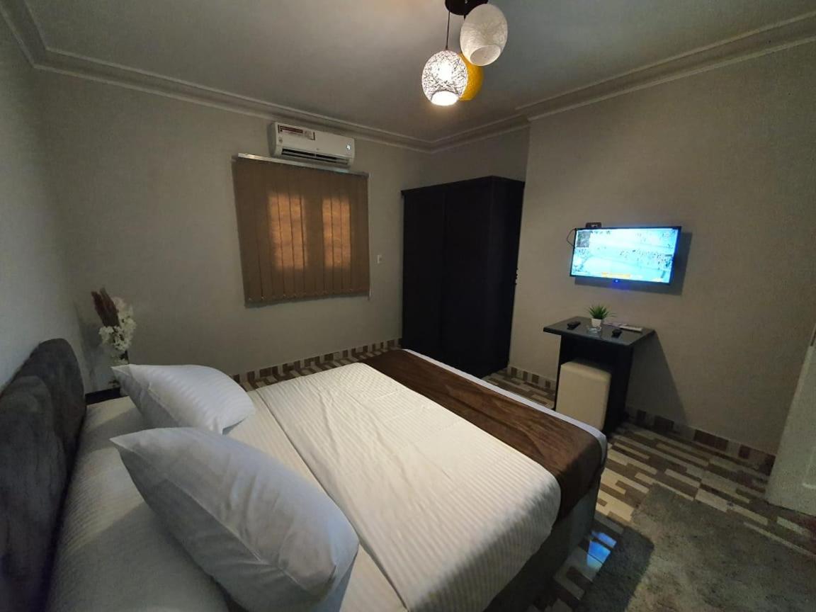 Youvala Serviced Apartment Giza Bagian luar foto